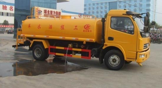 東風多利卡<a href=http://www.kmkyu.com/ssc target=_blank class=infotextkey>灑水車</a>